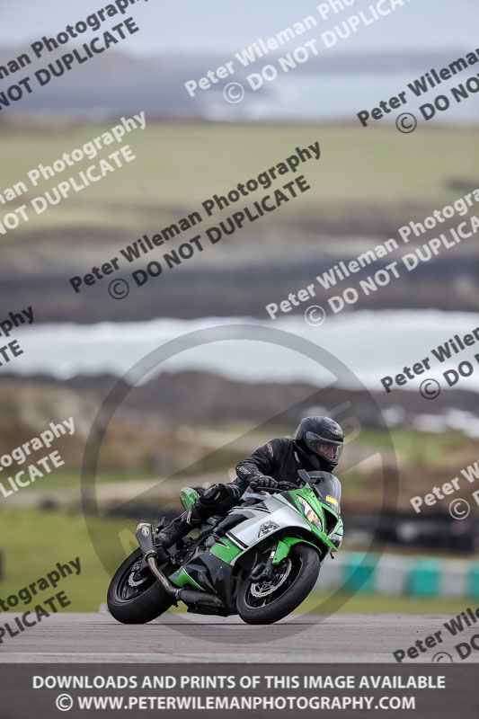 anglesey no limits trackday;anglesey photographs;anglesey trackday photographs;enduro digital images;event digital images;eventdigitalimages;no limits trackdays;peter wileman photography;racing digital images;trac mon;trackday digital images;trackday photos;ty croes